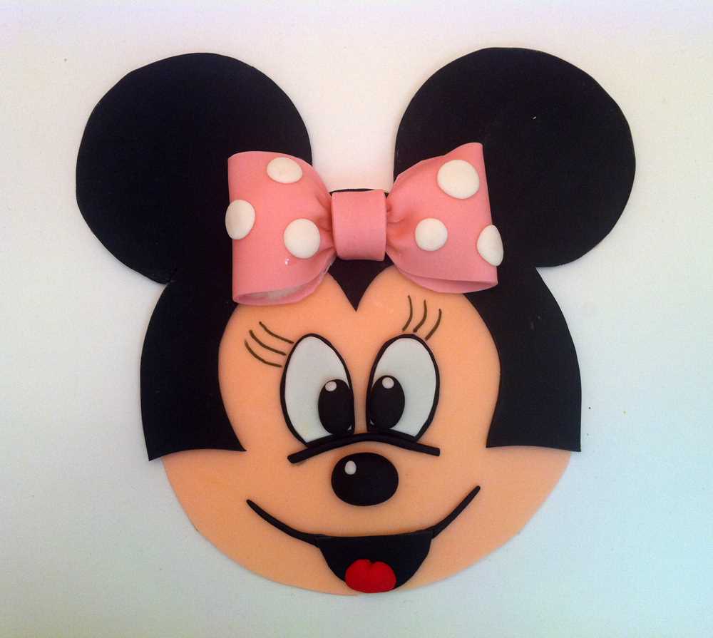pink printable minnie mouse face